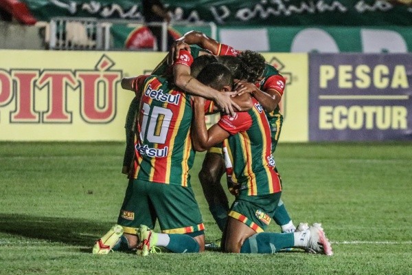 Foto: (Ronald Felipe/AGIF) - A tendência é que mais jogadores cheguem ao Sampaio Corrêa para a temporada 2022 Foto: (Ronald Felipe/AGIF) - A tendência é que mais jogadores cheguem ao Sampaio Corrêa para a temporada 2022