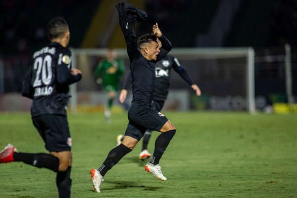 Foto: Diogo Reis/AGIF | Artur é o artilheiro do Bragantino da temporada