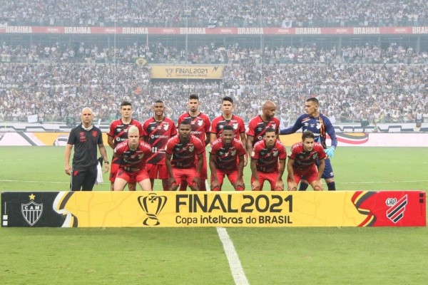 Foto: Fernando Moreno/AGIF | O elenco do Furacão terá um desafio dinate do Atlético-MG