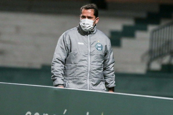 Foto: Robson Mafra/AGIF – Morínigo não aprovou e os jogadores estão de saída do Coxa