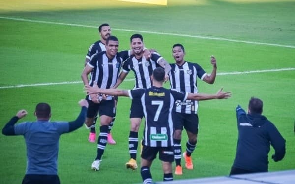 R.Pierre/AGIF/ Para a temporada 2022, Figueirense já contratou seis jogadores como reforços para a equipe