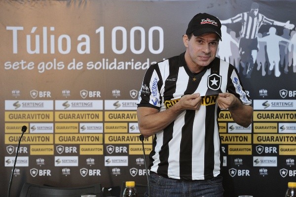Foto: Fernando Soutello/AGIF | Túlio retornou ao clube em 2012, mas não atuou na equipe principal