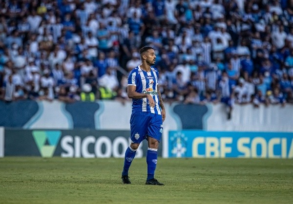 Foto: Celio Junior/AGIF – Atacante marcou 12 gols em 32 jogos na última Série B