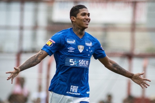 Foto: (Marcelo Alvarenga/AGIF) - Raniel durante sua primeira passagem pelo Cruzeiro