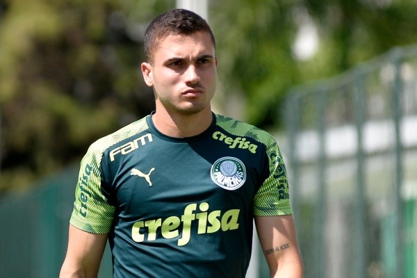 Foto: Bruno Ulivieri/AGIF – Luan Silva com a camisa do Palmeiras