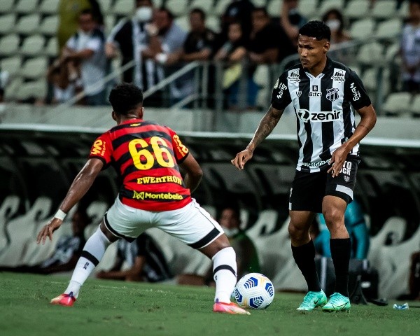 Foto: Pedro Chaves/AGIF – Rick em ação pelo Ceará