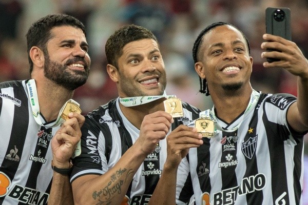 Foto: (Robson Mafra/AGIF) - Diego Costa participou das conquistas do Campeonato Brasileiro e da Copa do Brasil pelo Atlético