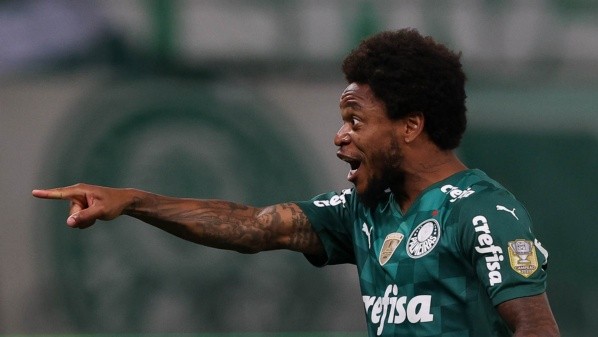 Foto: Cesar Greco – Luiz Adriano deve ser próximo da “barca” a sair do Palmeiras e economizar cerca de R$ 12 milhões anuais ao clube