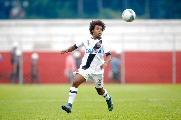 Foto:Daniel Vorley/AGIF | Paulo Vitor foi pro Real Valladolid em outubro de 2020