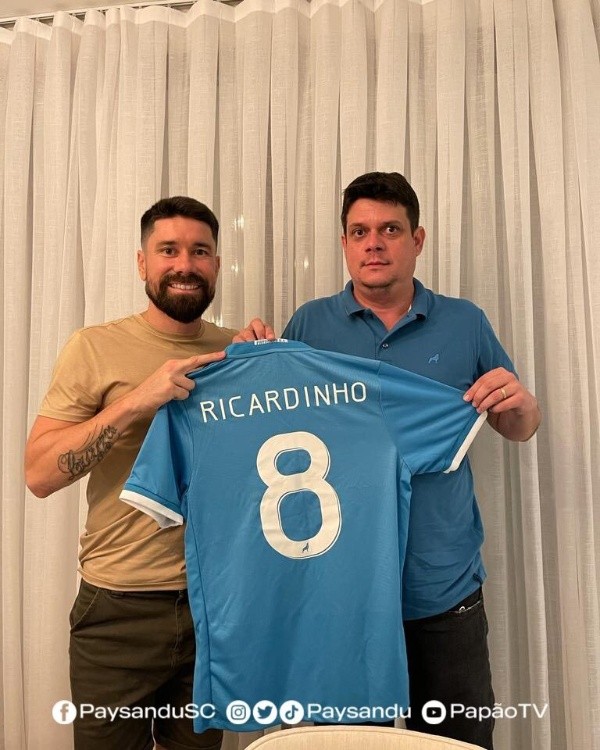 Divulgação/Paysandu – O meia-atacante é o novo camisa 8 do clube paraense