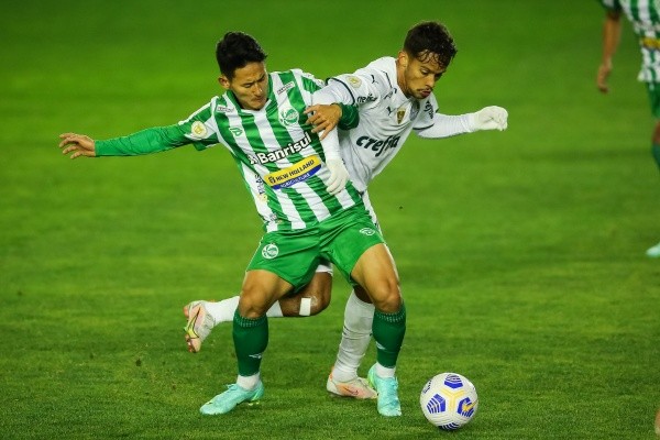 Pedro H. Tesch/AGIF/ Chico em campo pelo Juventude. 