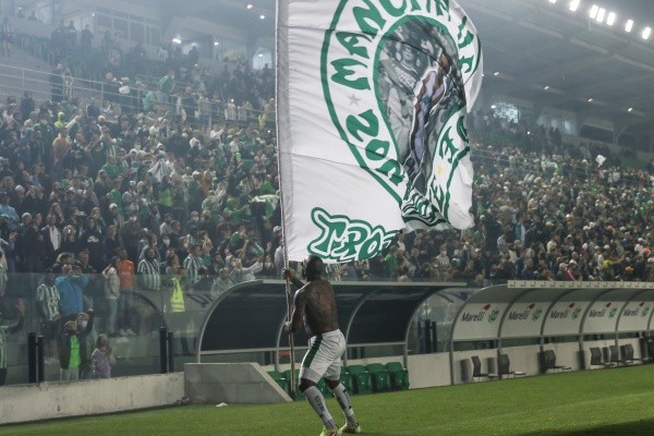 Luiz Erbes/AGIF/ Juventude comemorando a permanência na Série A em 2022. 