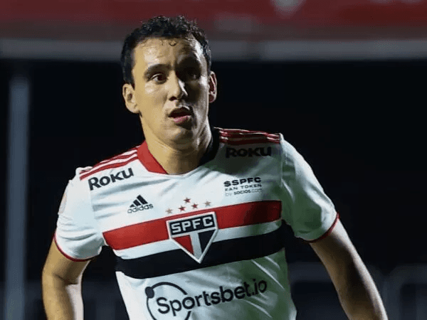 Pablo foi um dos mais criticados pela torcida do São Paulo em 2021 (Foto: Marcelo Zambrana/AGIF)