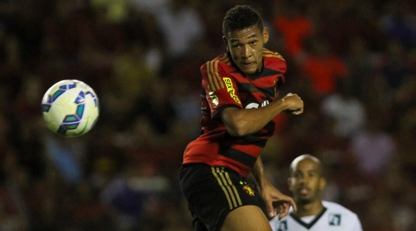 Joelinton foi revelado no Sport (Foto: Diego Nigro//JC Imagem/AGIF)