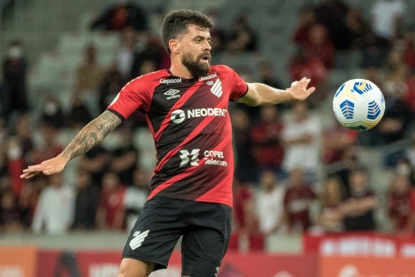 Canesin: Não fica para 2022 (Foto: Robson Mafra/AGIF)