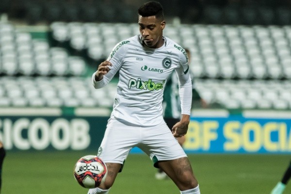 Foto: Robson Mafra/AGIF – Alef foi o principal nome do acesso do Goiás