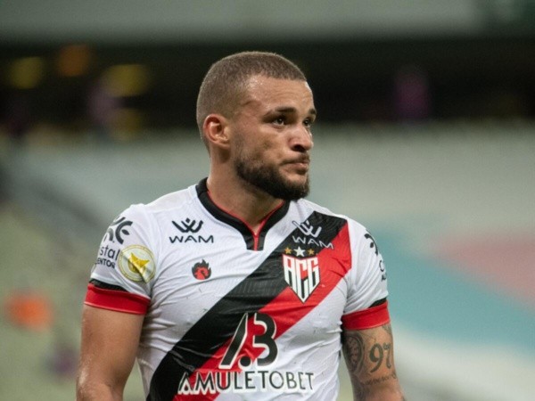 André Luís também está na mira do Cuiabá (Foto: Kely Pereira/AGIF)