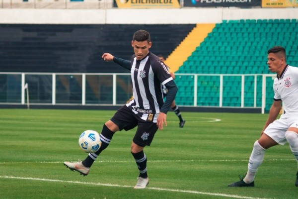 Patrick Floriani/FFC – Ueslei lateral-direito do Figueirense