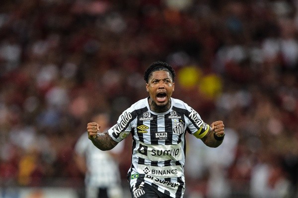 Foto:Thiago Ribeiro/AGIF | Marinho é alvo do Inter para 2022