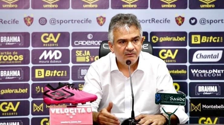 Augusto Carreras informou que Diego Souza não jogará no Sport em 2022. Foto: Anderson Stevens/ Sport