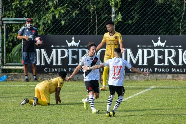 Galarza projeta um 2022 melhor para o Vasco ( Foto: Thiago Ribeiro/AGIF)
