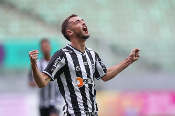 Foto: Pedro Souza/Atlético – Hyoran deve selar nesta terça-feira sua negociação com o RB Bragantino de Maurício Barbieri