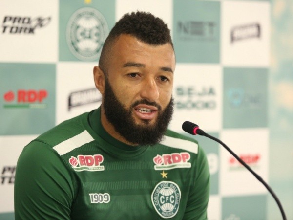 Muralha: goleiro pode ser emprestado