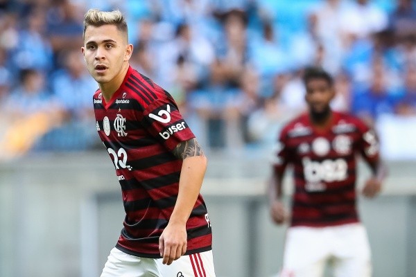 Foto:Pedro H. Tesch/AGIF – Piris da Motta tem contrato expirando em dezembro e tem interesse de dois paraguaios para 2022