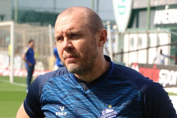 Foto: Fernando Moreno/AGIF – Mozart, treinador do CSA