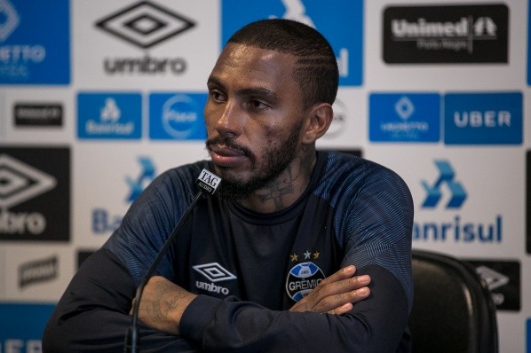 Foto: Liamara Polli/AGIF – Paulo Miranda estáem lista de negociáveis do Grêmio para 2022