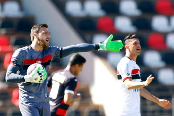 Foto: (Thiago Calil/AGIF) - Igor Bohn foi o goleiro do Botafogo-SP em 2021