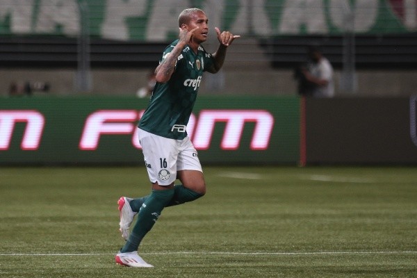 Foto:Ettore Chiereguini/AGIF | Deyverson já pode assinar pré-contrato