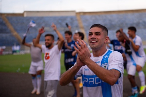 Foto: (Marcos Zanutto/AGIF) - Gegê ajudou o Londrina a garantir a permanência na Série B