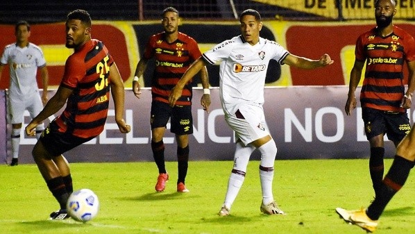 Mailson Santana / Fluminense FC – Gustavo Apis em sua passagem pelo Tricolor Carioca