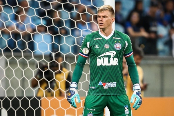 Foto: (Pedro H. Tesch/AGIF) - A última vez que Douglas Friedrich defendeu a meta do Bahia foi na derrota para o Independiente-ARG por 1 a 0, fora de casa, pela quinta rodada da fase de grupos da Copa Sul-Americana