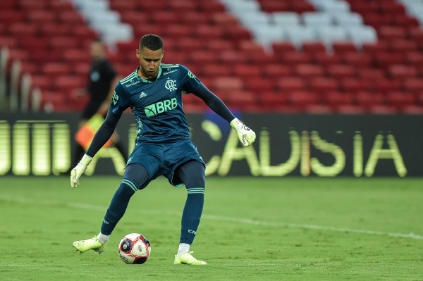 Foto: Thiago Ribeiro/AGIF – Gabriel Batista deve deixar o Flamengo em 2022