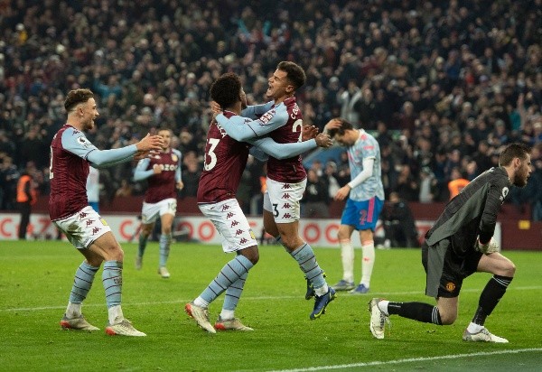 Visionhaus/Getty Images – Coutinho celebrando seu gol na estreia pelo Aston Villa