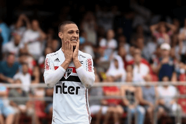 Antony foi o principal jogador do São Paulo em 2019 (Foto: Marcello Zambrana/AGIF) Antony foi o principal jogador do São Paulo em 2019 (Foto: Marcello Zambrana/AGIF)