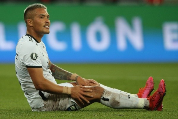 Parraguez: Possível novo reforço do Sport (Foto: Rodolfo Buhrer-Pool/Getty Images)