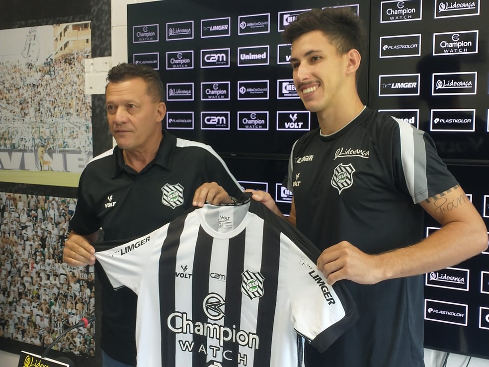 Carlos Rauen/ge/ Figueirense apresenta mais dois novos reforços para a temporada 2022