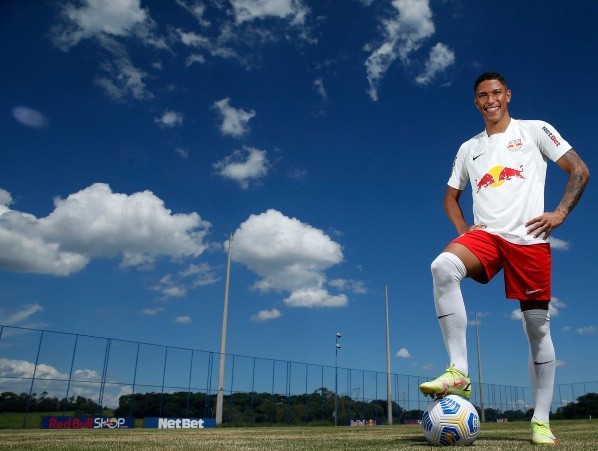 Foto: (Flickr Oficial Bragantino/Ari Ferreira/Red Bull Bragantino) - Sorriso já participou dos treinos do Bragantino nesta sexta (21)