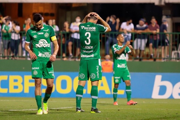 Foto: (Dinho Zanotto/AGIF) - A Chapecoense terminou o Campeonato Brasileiro 2021 sem vencer em casa