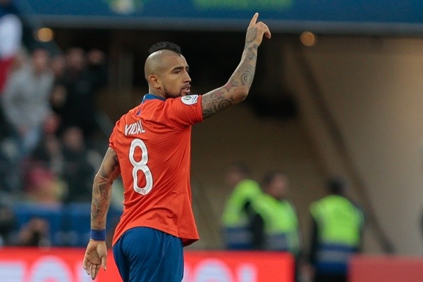 Foto: Marcello Zambrana/AGIF – Vidal tem contrato até julho com a Internazionale e pode aparecer no Flamengo