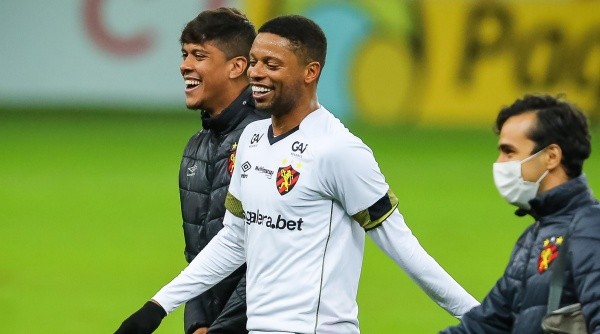 André jogou a última temporada com a camisa do Sport (Foto: Pedro H. Tesch/AGIF)