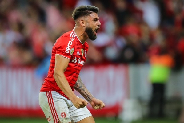 Foto: Pedro H. Tesch/AGIF – Yuri Alberto em ação pelo Internacional