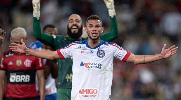 Danilo Fernandes com Edson no Bahia (Foto: Jorge Rodrigues/AGIF) Danilo Fernandes com Edson no Bahia (Foto: Jorge Rodrigues/AGIF)