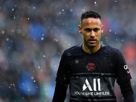 Neymar volta ao PSG nesta terça-feira (15) (Foto: Aurelien Meunier/Getty Images)