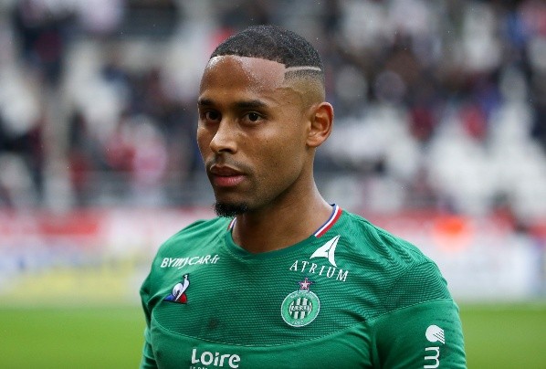 Foto: (Jean Catuffe/Getty Images) - Oferecido ao Flamengo, Gabriel Silva vem tendo poucas oportunidades no Saint-Étienne, da França