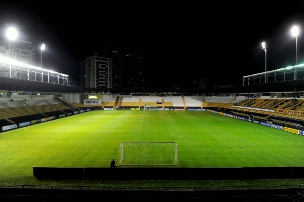 Caio Marcello/AGIF/ Na pré-temporada, Criciúma confirma casos de Covid-19 na comissão técnica e no staff do profissional; todos estão afastados