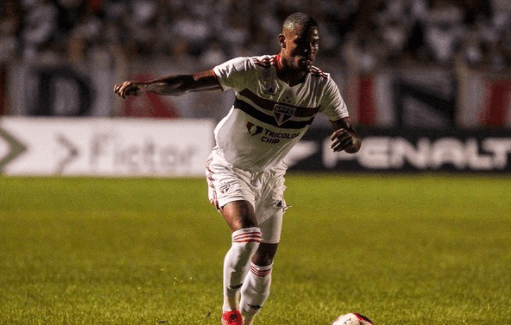 Nathan deve brigar com Igor Vinícius para reserva de Rafinha no São Paulo (Foto: Instagram/Nathan)